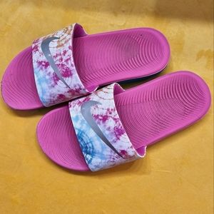 Nike Kawa Fushia Slides Girls 5Y